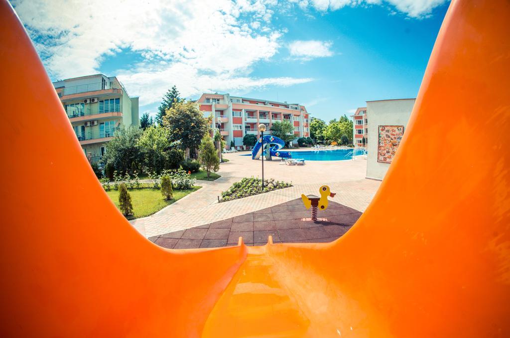 Sunny Fort Apartments Napospart Kültér fotó