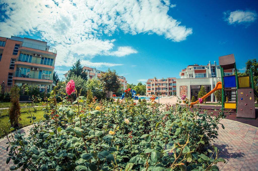 Sunny Fort Apartments Napospart Kültér fotó