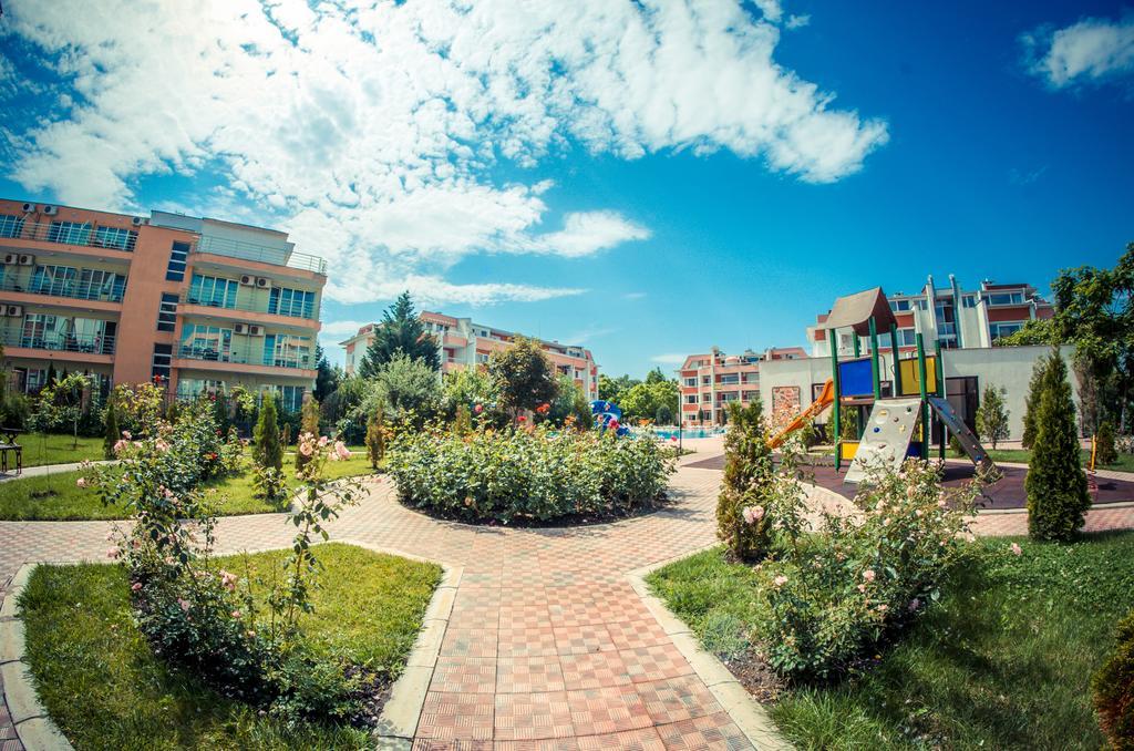 Sunny Fort Apartments Napospart Kültér fotó