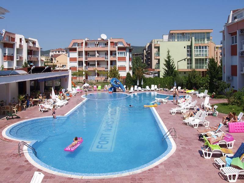 Sunny Fort Apartments Napospart Kültér fotó